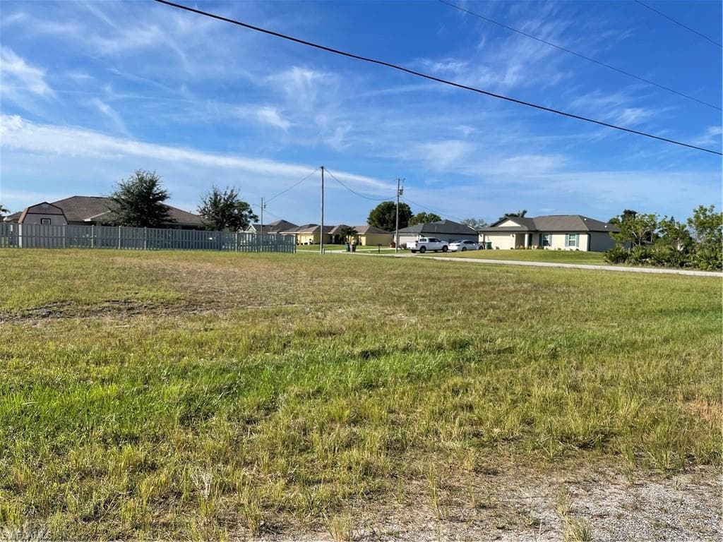 1308 NW 18th TER CAPE CORAL, FL 33993