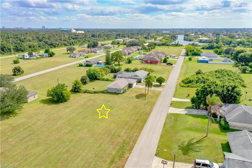 2215 NE 23rd AVE CAPE CORAL, FL 33909