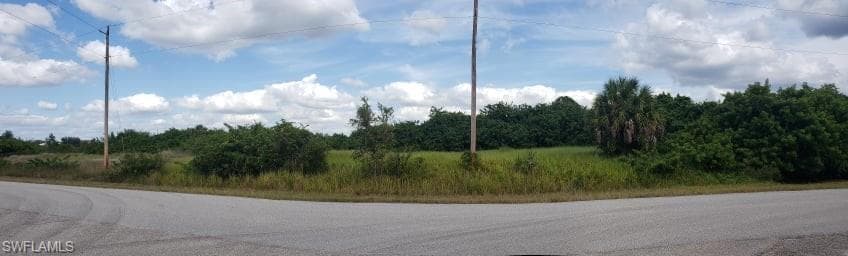 393 Paulcrest AVE LEHIGH ACRES, FL 33974
