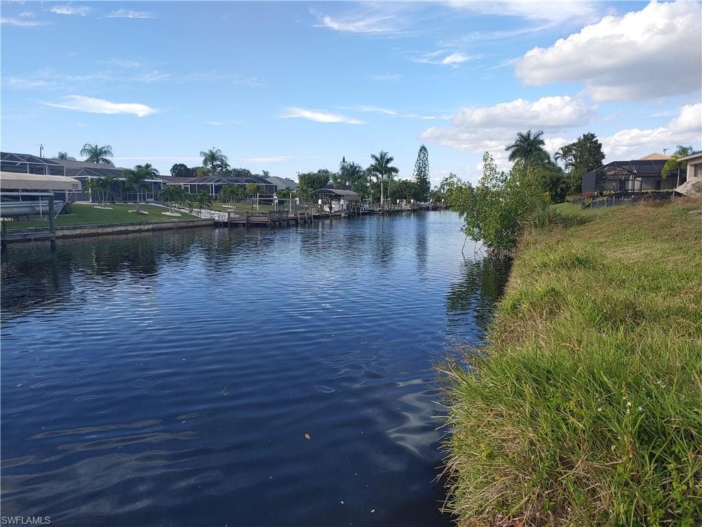 4208 SW 5th AVE CAPE CORAL, FL 33914
