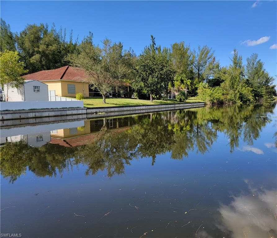 844 SW 15th AVE CAPE CORAL, FL 33991