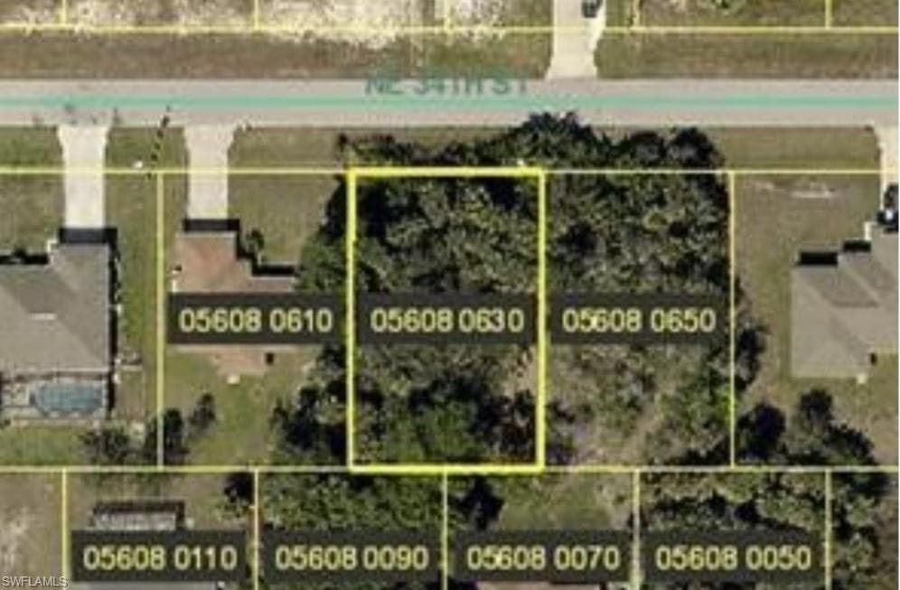 1426 NE 34th ST CAPE CORAL, FL 33909