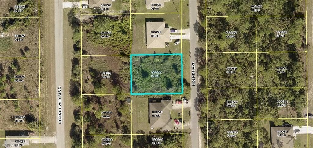1113 State AVE LEHIGH ACRES, FL 33972