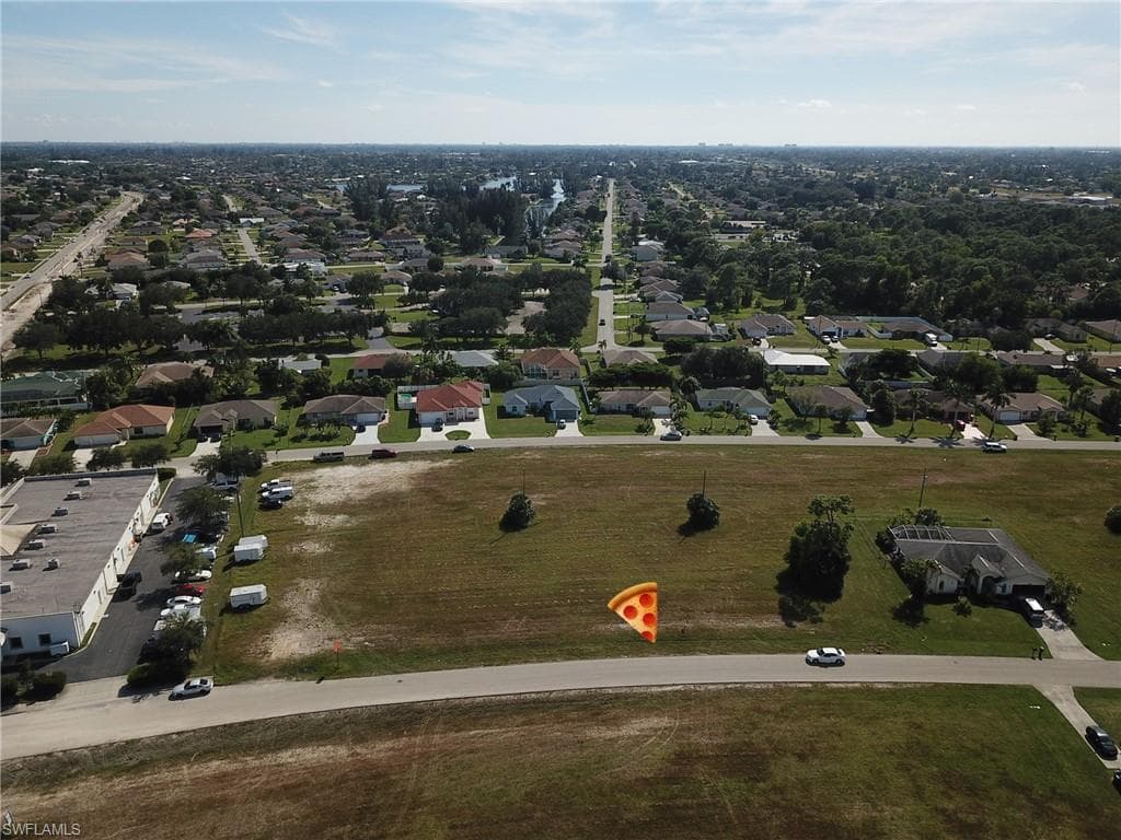 520 SW 3rd TER CAPE CORAL, FL 33991