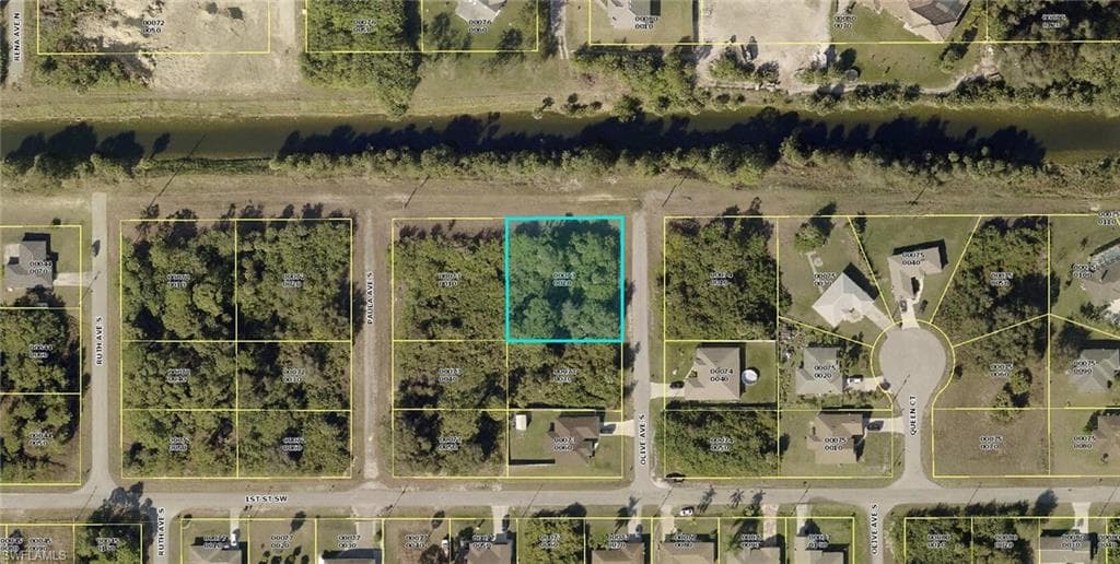 50 Olive AVE S LEHIGH ACRES, FL 33976