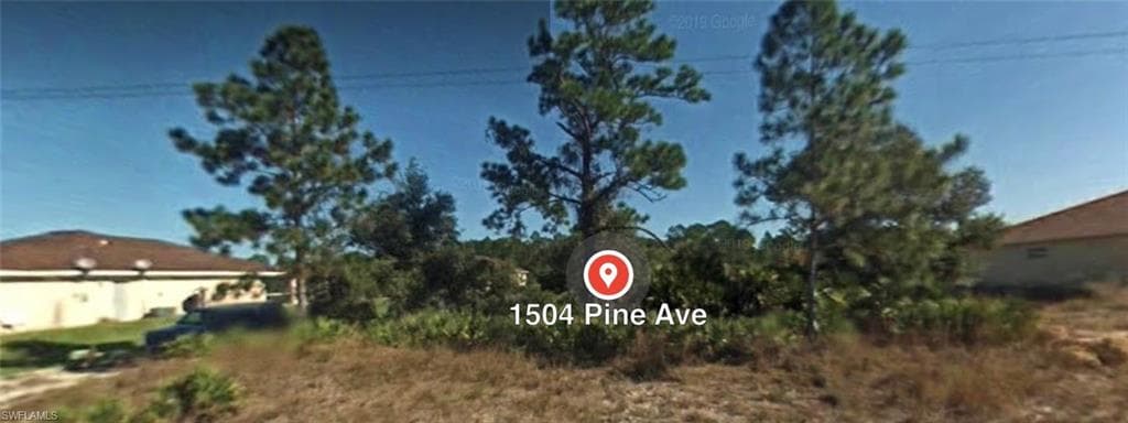 1504 Pine AVE LEHIGH ACRES, FL 33972