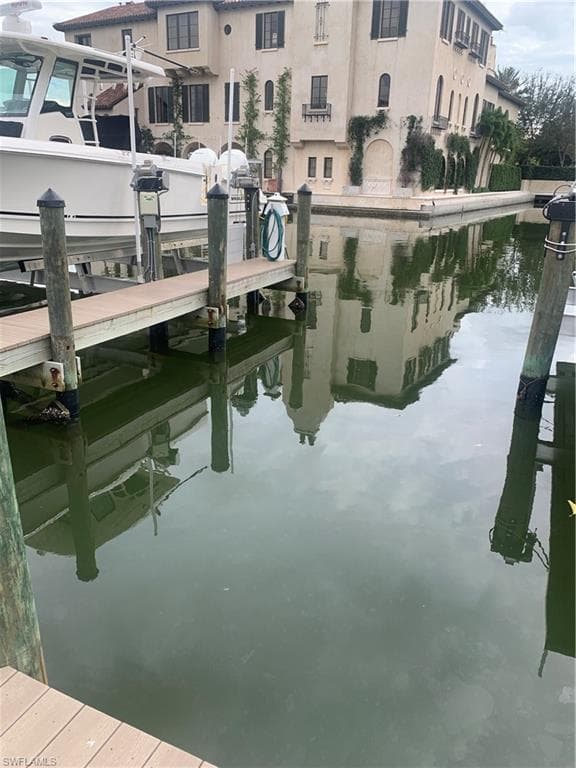 4190 Gulf Shore BLVD N NAPLES, FL 34103