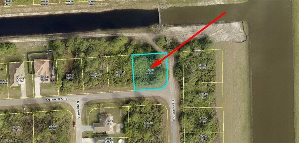 1249 Antonio ST E LEHIGH ACRES, FL 33974