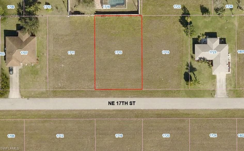 1715 NE 17th ST CAPE CORAL, FL 33909