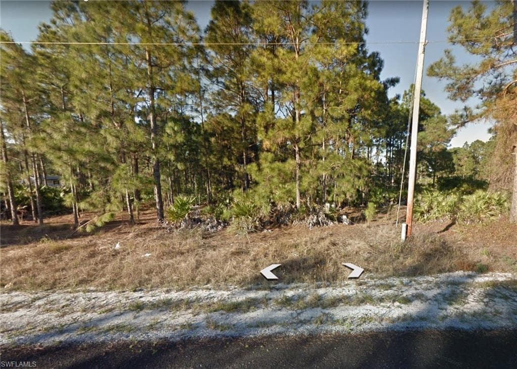 1077 Bells ST E LEHIGH ACRES, FL 33974