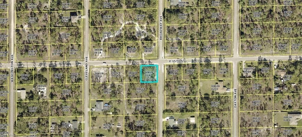 1506 E 15th ST LEHIGH ACRES, FL 33972