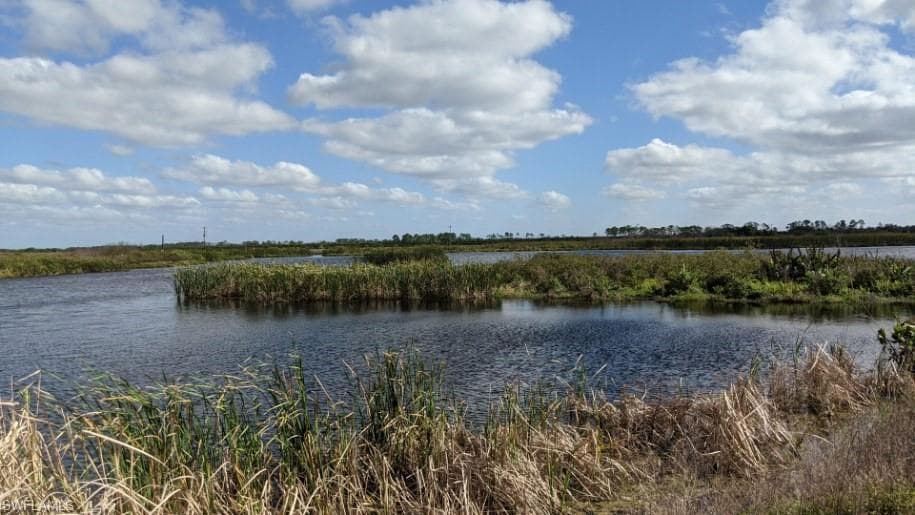 XXX Sears RD LABELLE, FL 33935