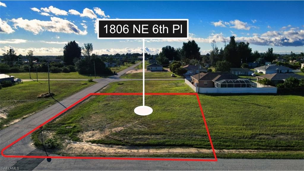 1806 NE 6th PL CAPE CORAL, FL 33909