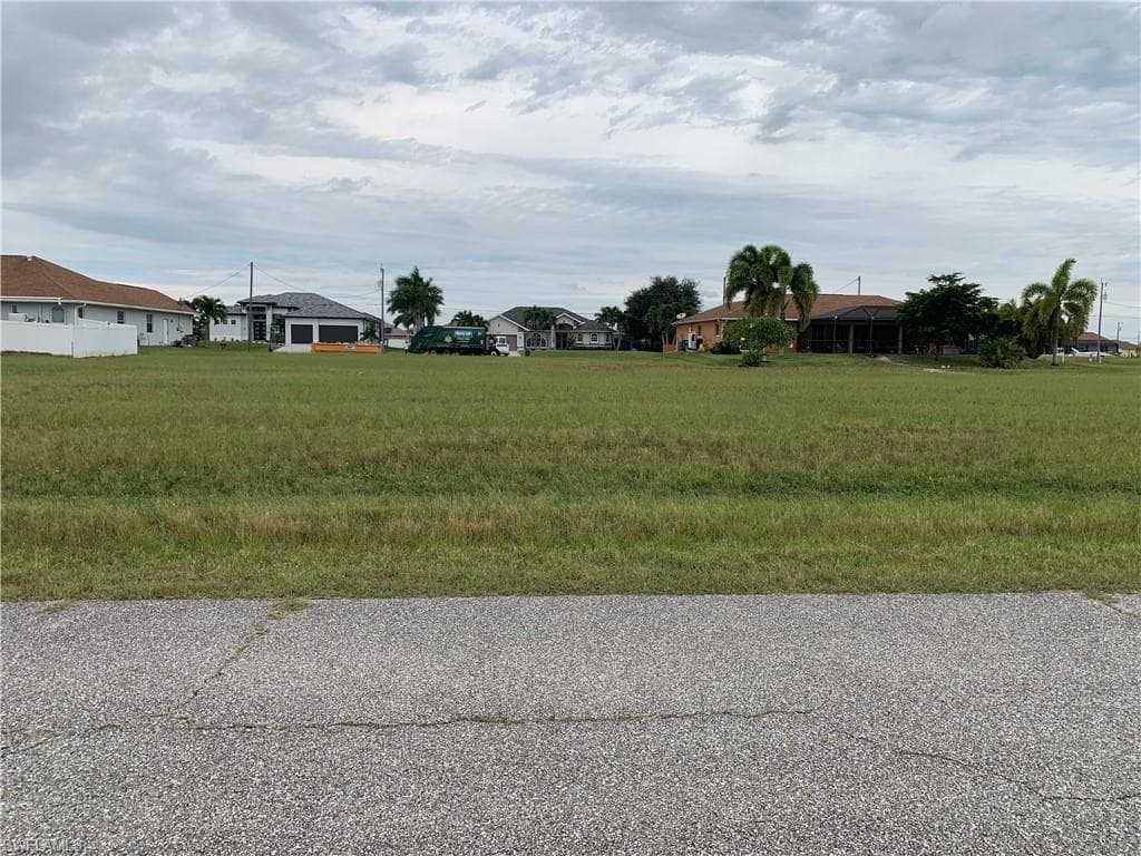 3509 NW 9th ST CAPE CORAL, FL 33993