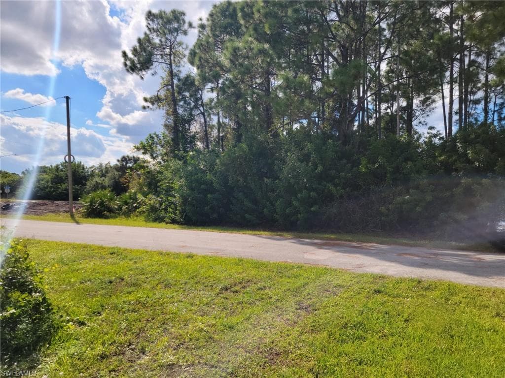 52 Anita AVE S LEHIGH ACRES, FL 33976