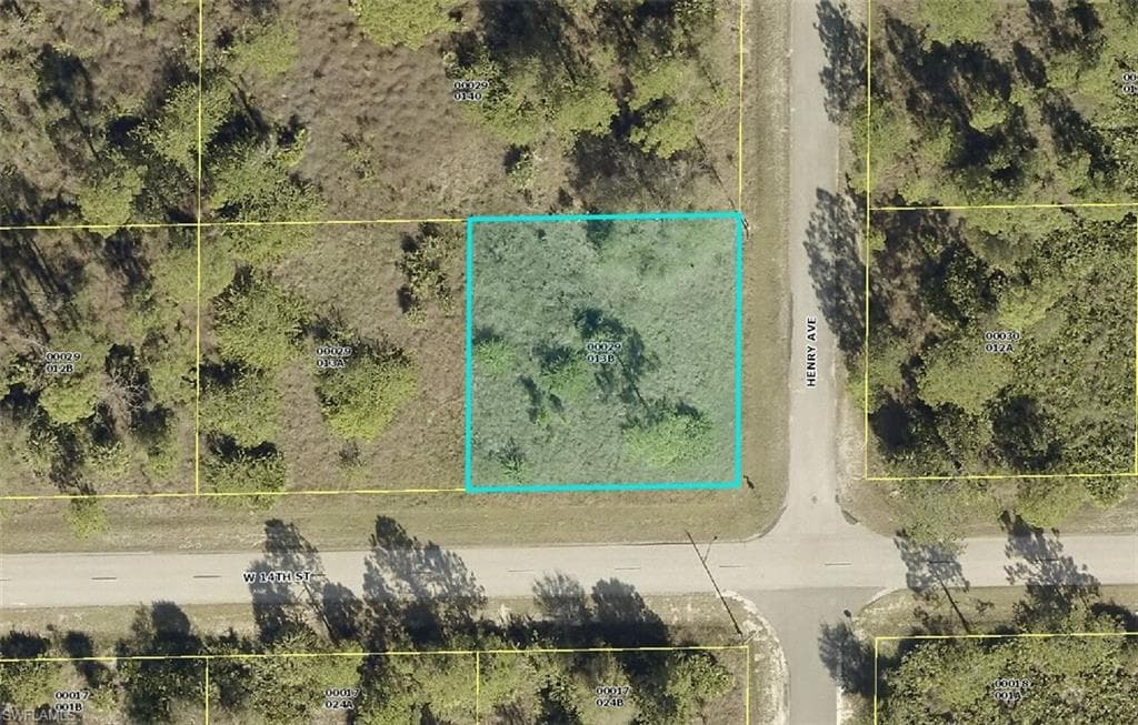 600 W 14th ST LEHIGH ACRES, FL 33972