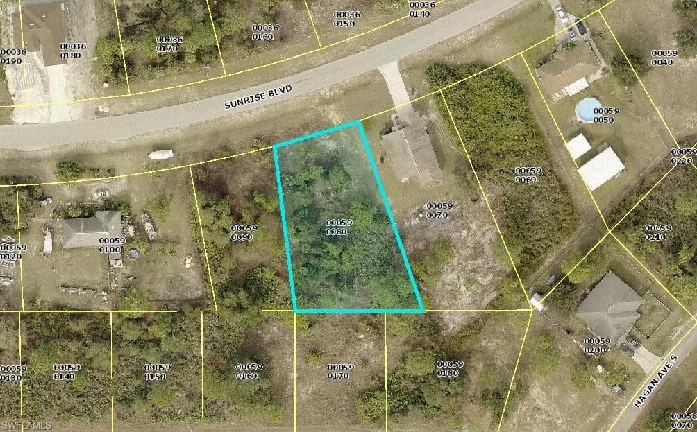 832 Sunrise BLVD LEHIGH ACRES, FL 33974