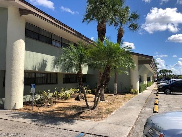 12811 Kenwood LN 103 FORT MYERS, FL 33907