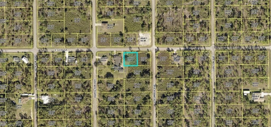 3004 E 13th ST LEHIGH ACRES, FL 33972