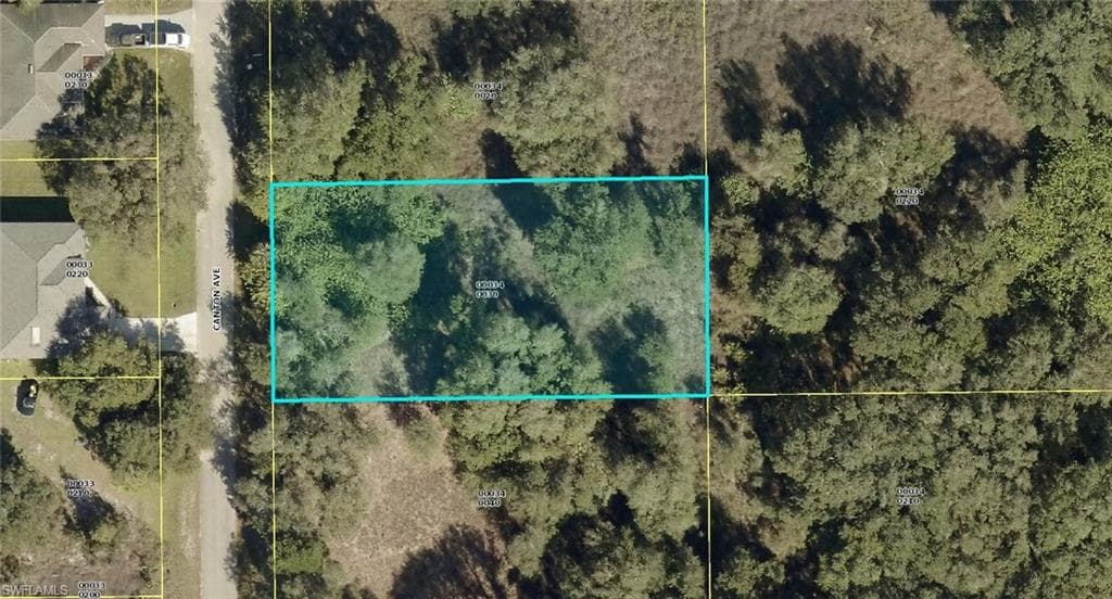 1818 Canton AVE LEHIGH ACRES, FL 33972