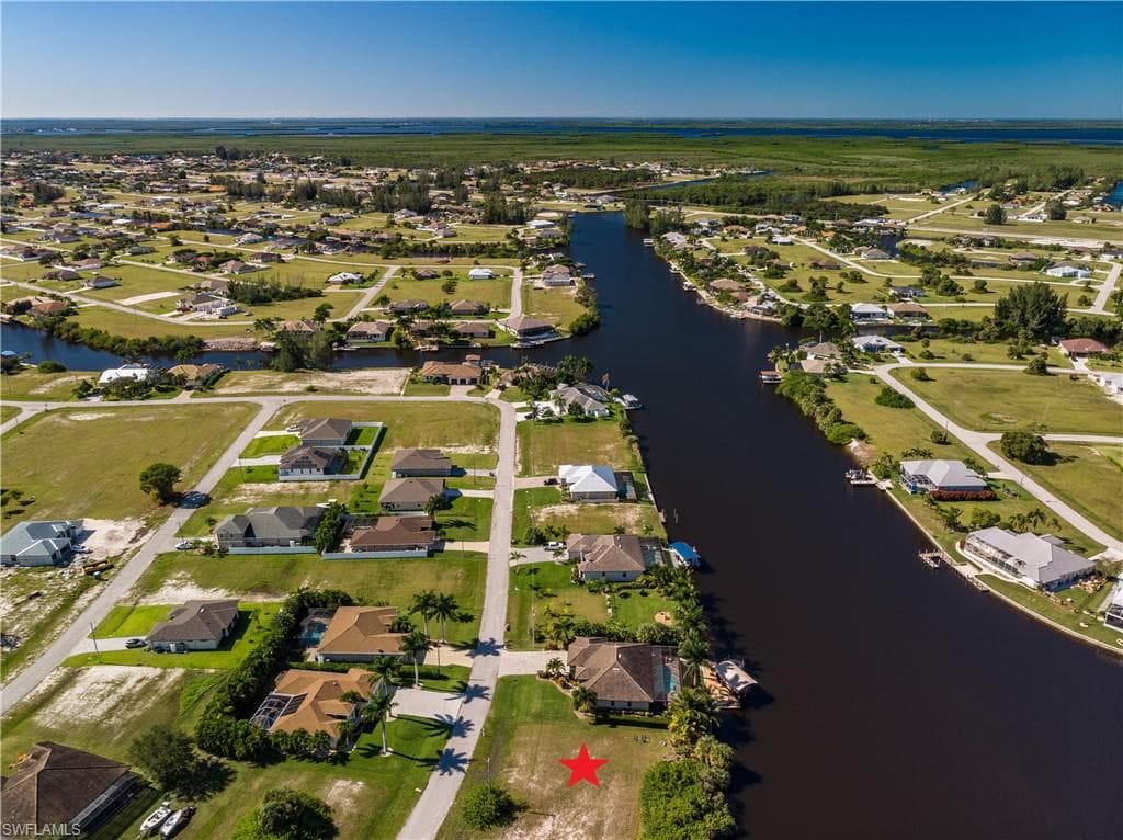 3527 NW 21st TER CAPE CORAL, FL 33993