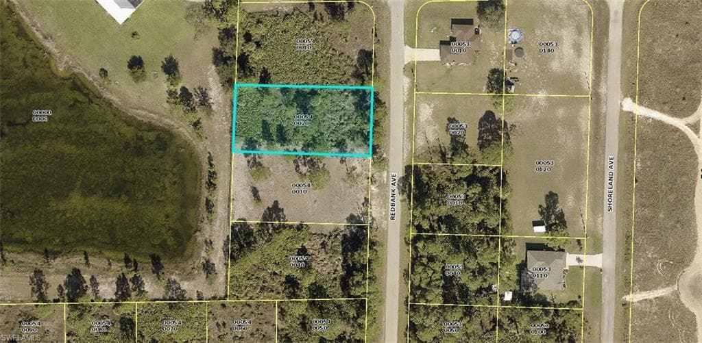 1050 Redbank AVE LEHIGH ACRES, FL 33974