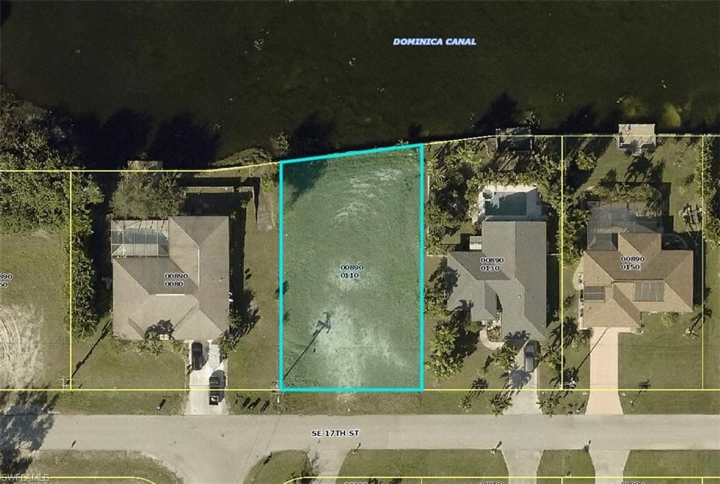 117 SE 17th ST CAPE CORAL, FL 33990