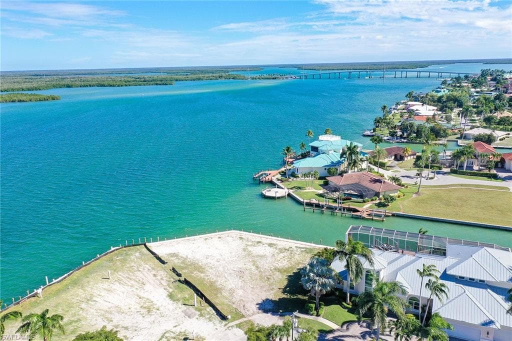 1295 Orange CT MARCO ISLAND, FL 34145