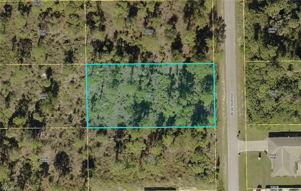 719 Mcarthur AVE LEHIGH ACRES, FL 33936