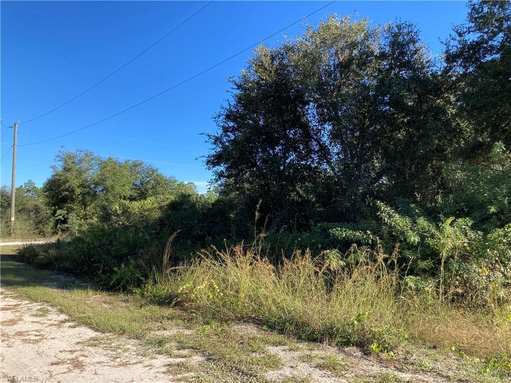 7727 22nd PL LABELLE, FL 33935