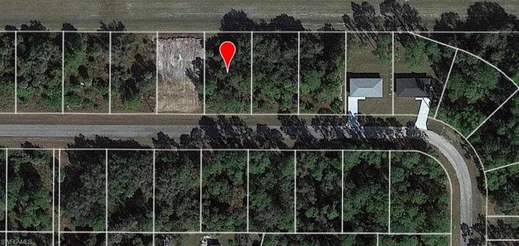8065 Sherwood CIR LABELLE, FL 33935