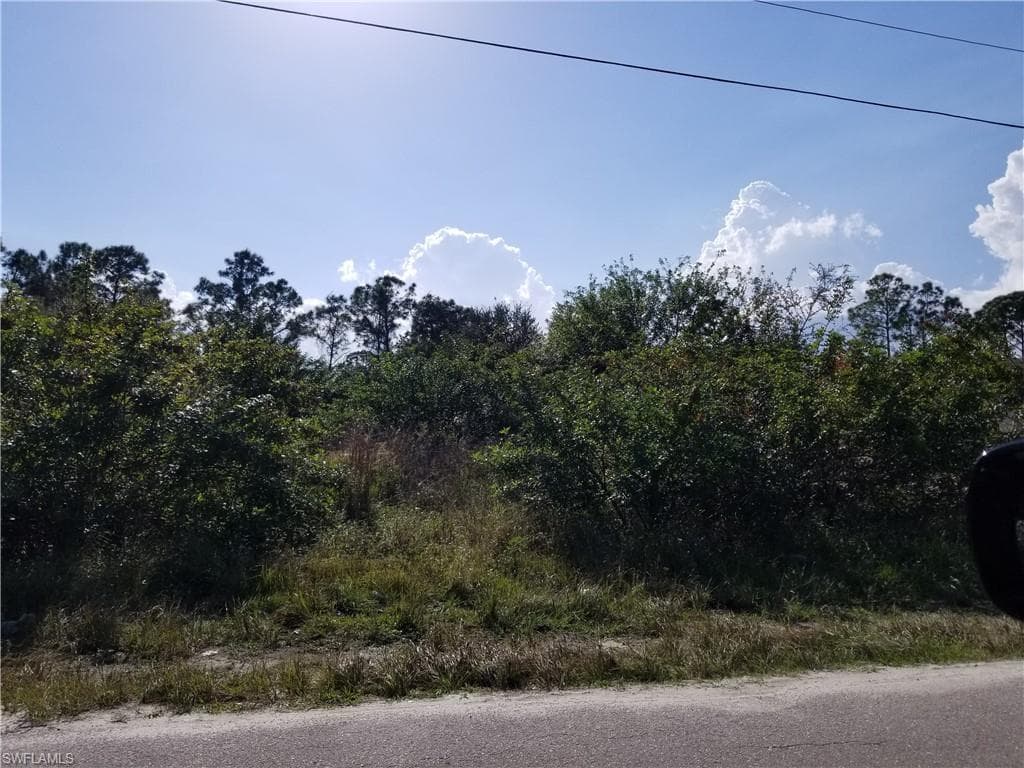 4705 28th ST SW LEHIGH ACRES, FL 33973