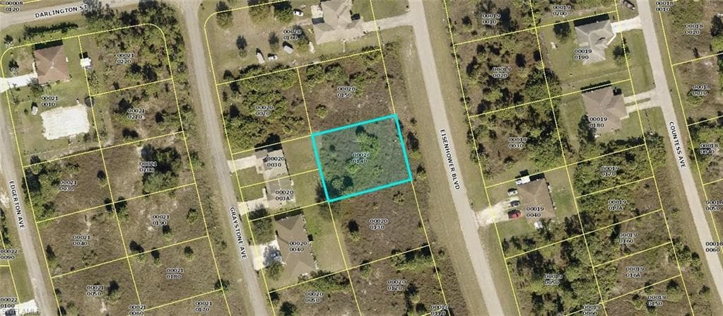 1028 Jaguar BLVD LEHIGH ACRES, FL 33974