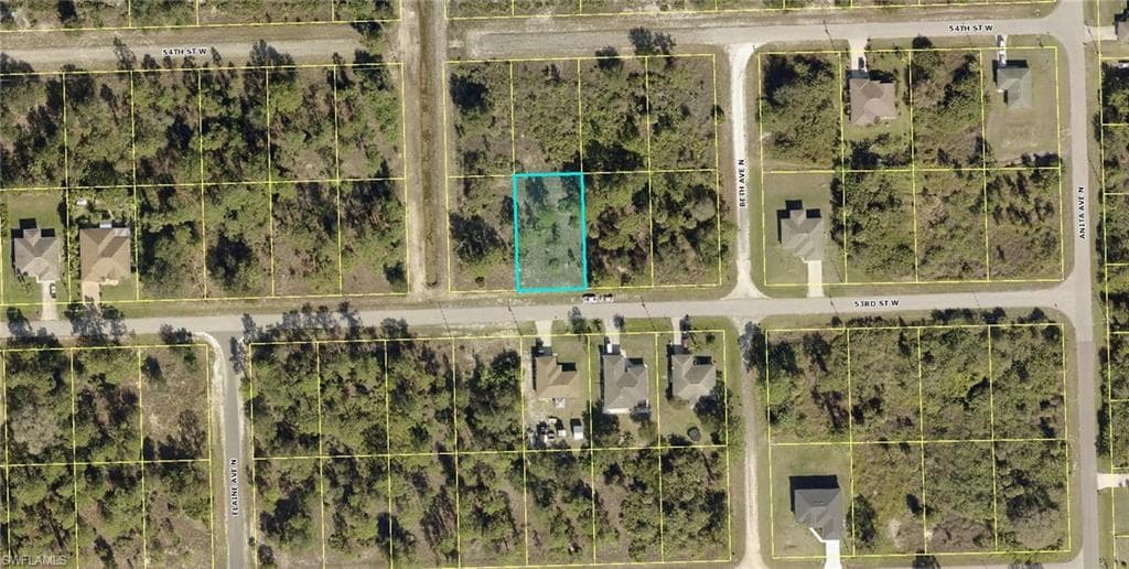 2520 53rd ST W LEHIGH ACRES, FL 33971