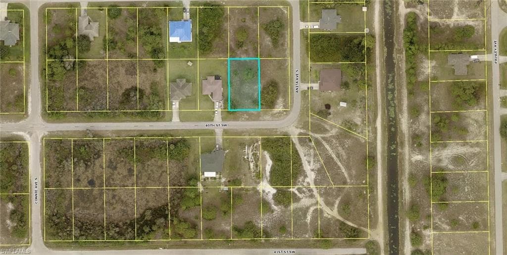 2504 40th ST SW LEHIGH ACRES, FL 33976