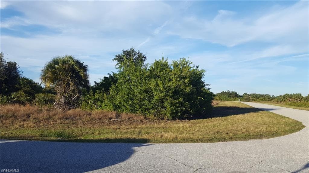 7475 David BLVD PORT CHARLOTTE, FL 33981