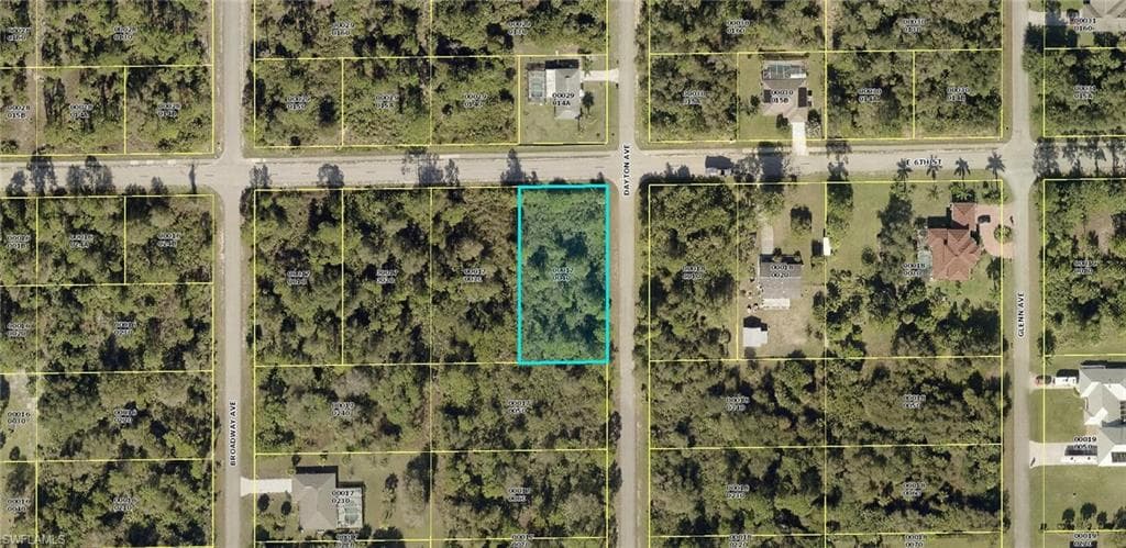 1606 E 6th ST LEHIGH ACRES, FL 33972