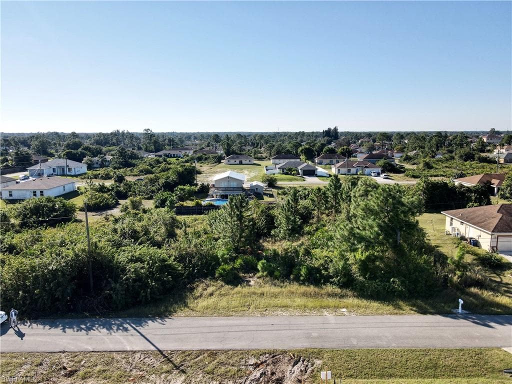 3811 16th ST W LEHIGH ACRES, FL 33971