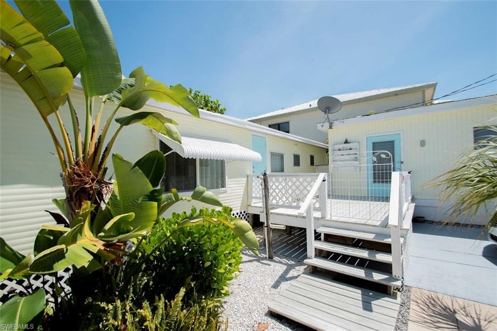 180 Flamingo ST FORT MYERS BEACH, FL 33931