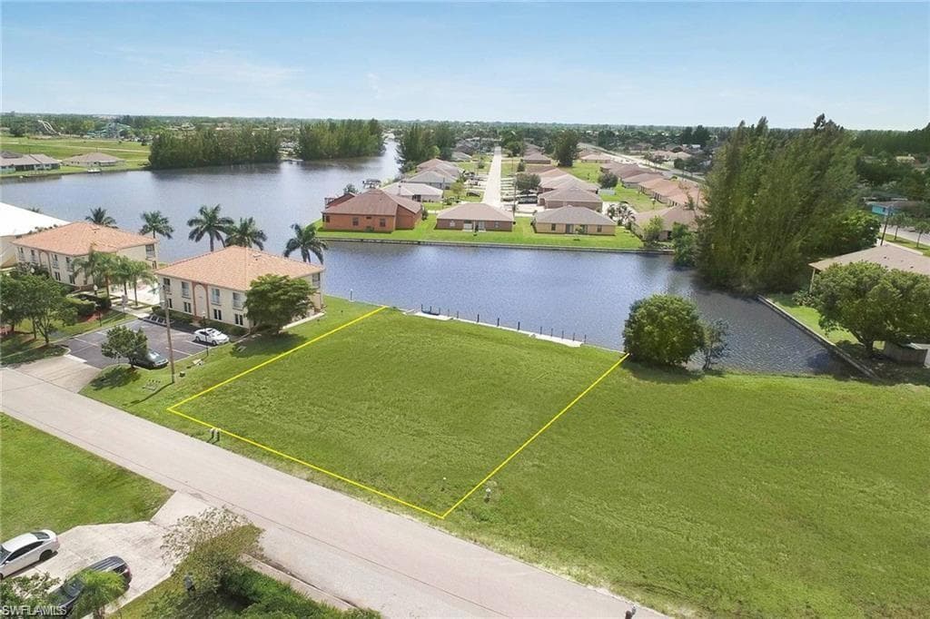 412 SW 3rd ST CAPE CORAL, FL 33991