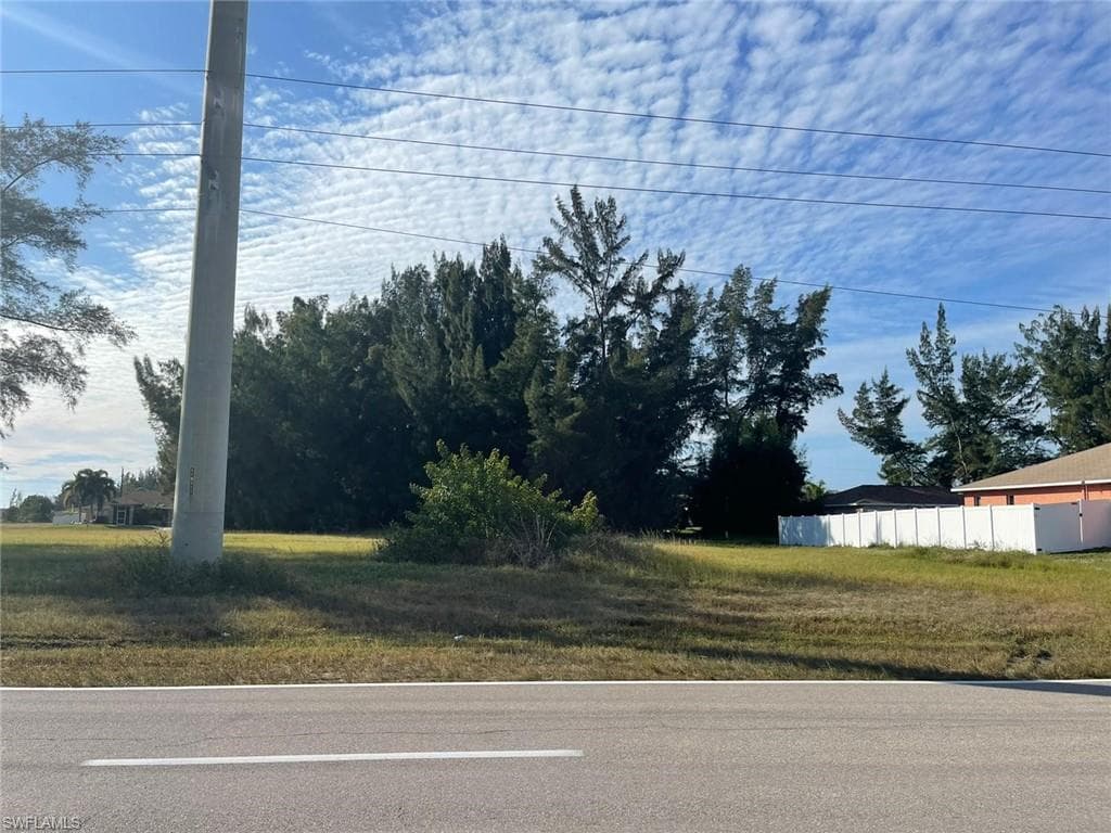 1122 El Dorado BLVD N CAPE CORAL, FL 33993