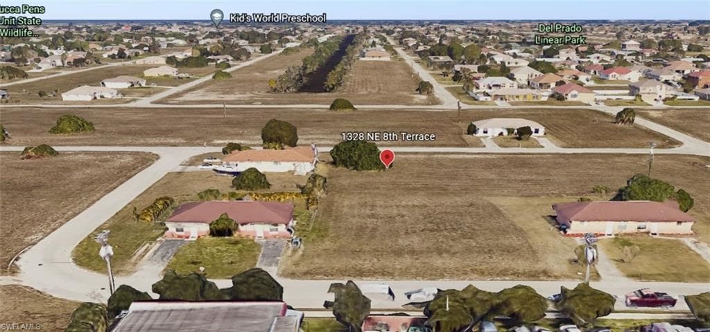 1328 NE 8th TER CAPE CORAL, FL 33909