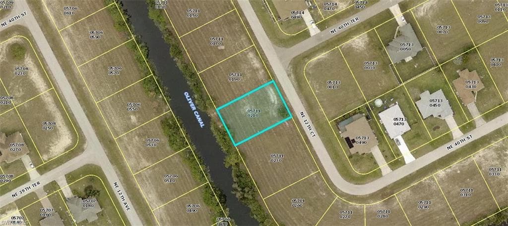 4010 NE 12th CT CAPE CORAL, FL 33909
