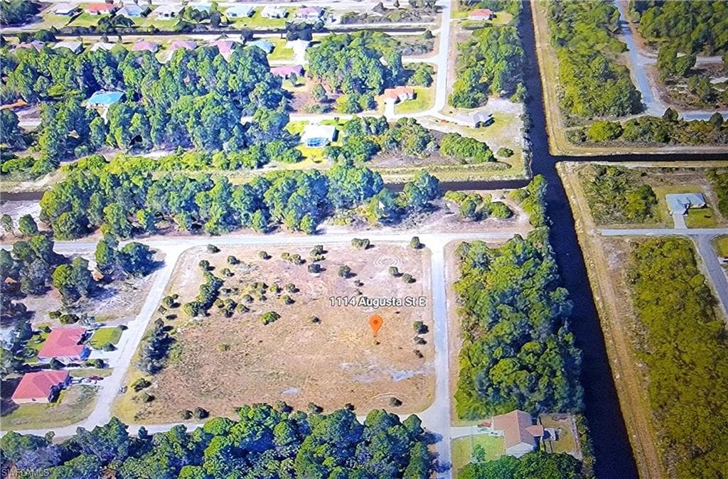 1114 Augusta ST E LEHIGH ACRES, FL 33974