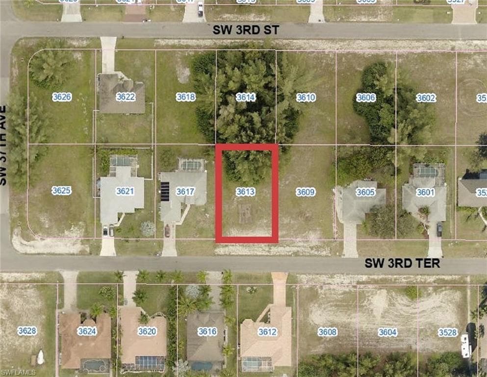 3613 SW 3rd TER CAPE CORAL, FL 33991