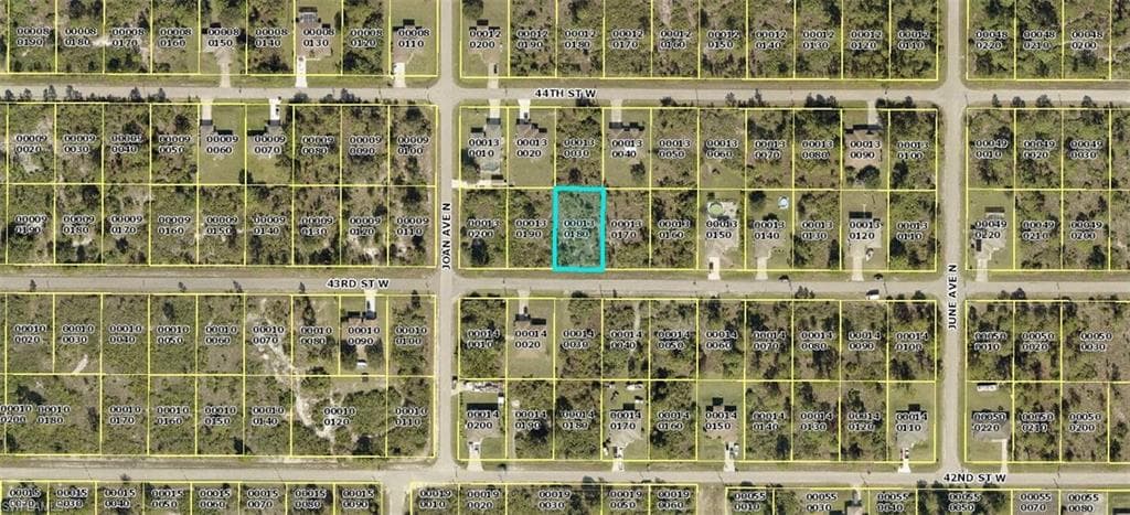 2914 43rd ST W LEHIGH ACRES, FL 33971
