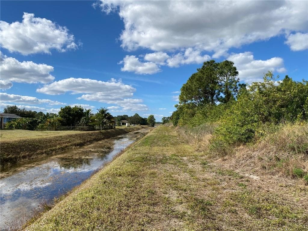 2908 Xelda AVE S LEHIGH ACRES, FL 33976