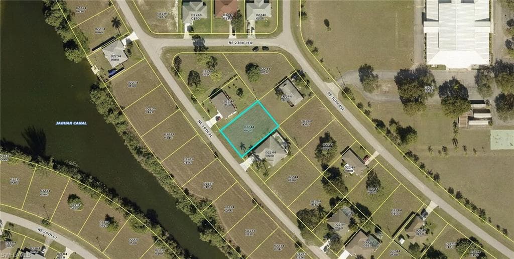 2313 NE 19th PL CAPE CORAL, FL 33909