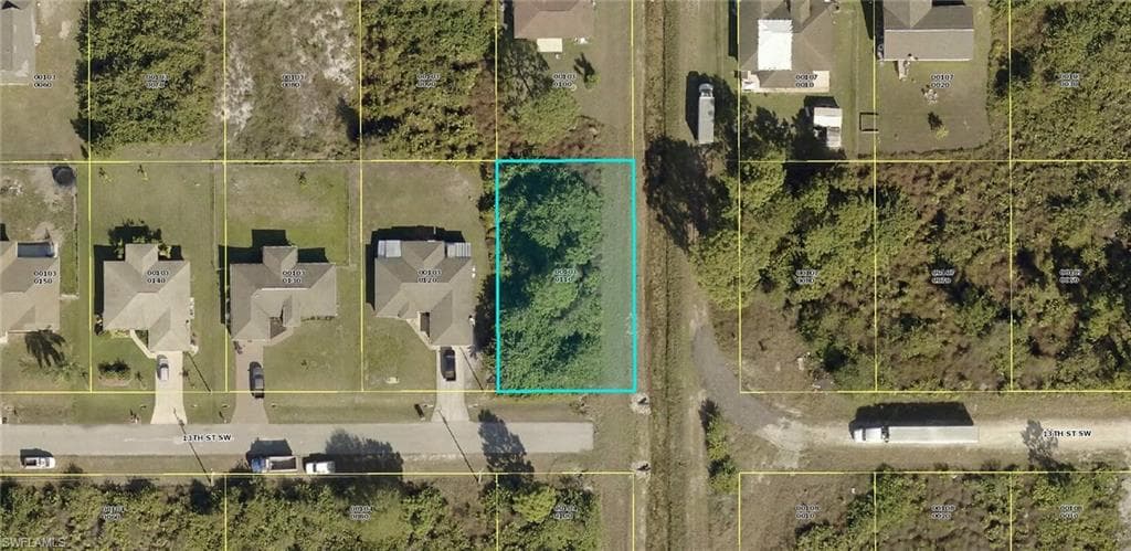 3200 13th ST SW LEHIGH ACRES, FL 33976