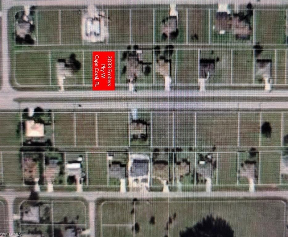 2033 Embers PKY W CAPE CORAL, FL 33993